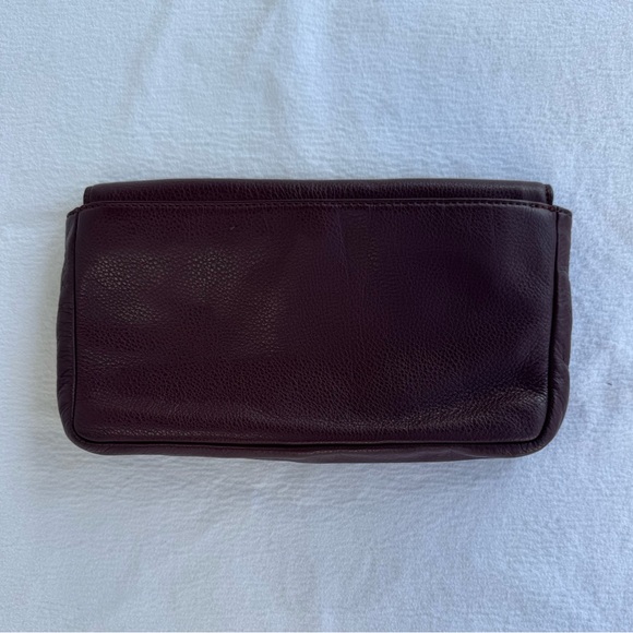 EUC Elegant Marc Jacobs Maroon Leather Clutch